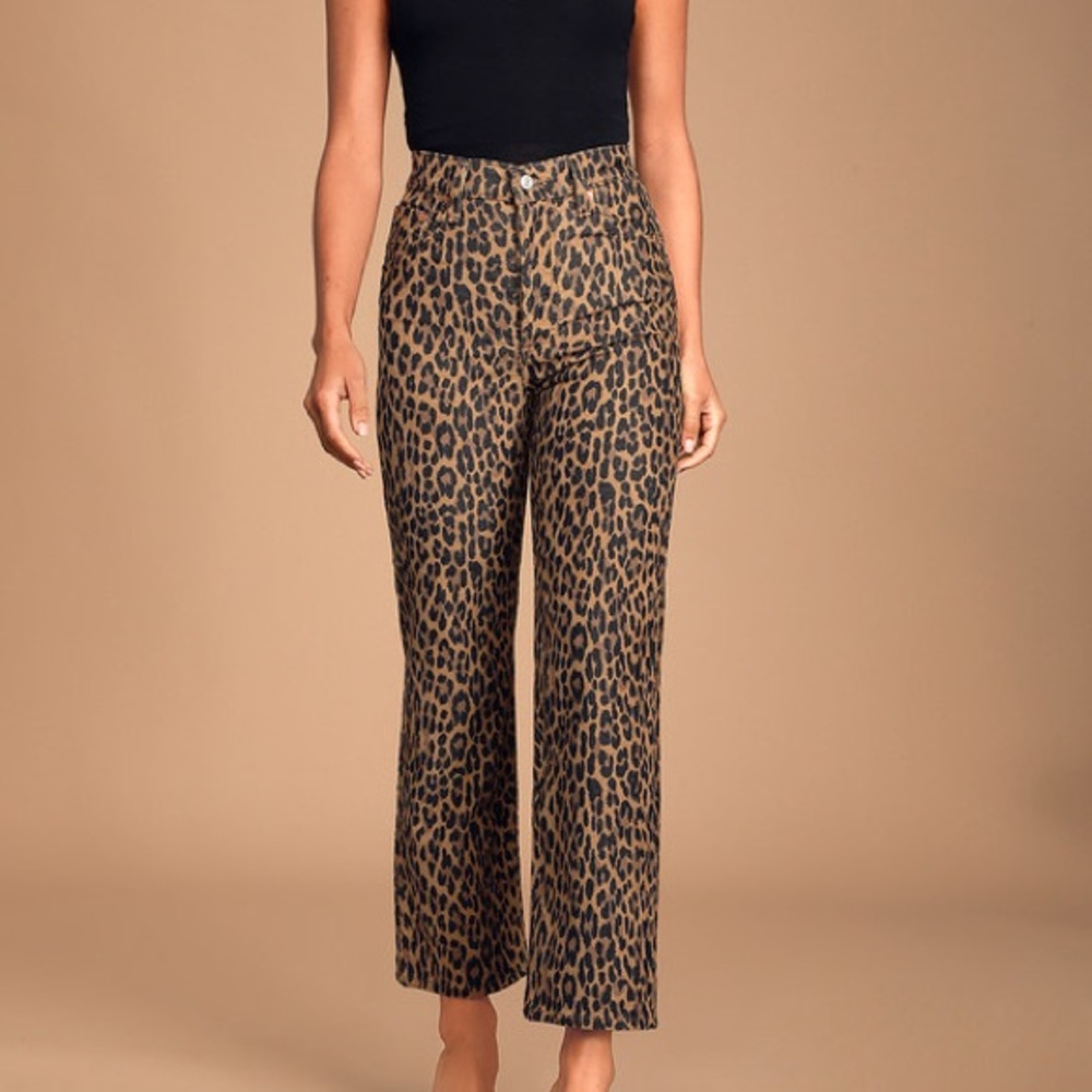 Levi’s ribcage corduroy leopard print pants